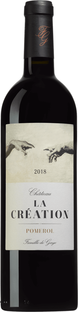 En glasflaska med Château La Création Pomerol 2018, ett rött vin från Bordeaux i Frankrike