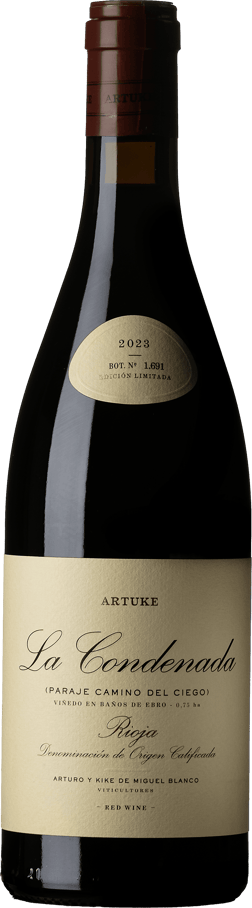 En glasflaska med E. Guigal Hermitage Blanc 2019, ett rött vin från Rioja i Spanien