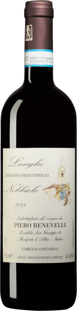 En glasflaska med Piero Benevelli Langhe Nebbiolo 2023, ett rött vin från Piemonte i Italien