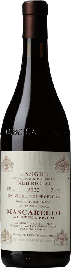 En glasflaska med E. Guigal Condrieu 2021, ett rött vin från Piemonte i Italien