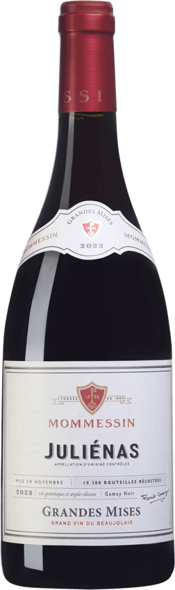 En glasflaska med Mommessin Juliénas 2023, ett rött vin från Bourgogne i Frankrike