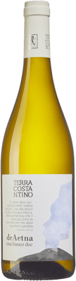 En lättare glasflaska med DeAetna Bianco Terra Costantino, ett vitt vin från Sicilien i Italien
