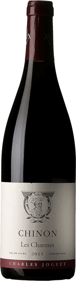En glasflaska med Charles Joguet Chinon Les Charmes 2015, ett rött vin från Loiredalen i Frankrike