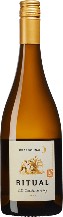 En glasflaska med Veramonte Ritual Chardonnay, ett vitt vin från Aconcagua i Chile