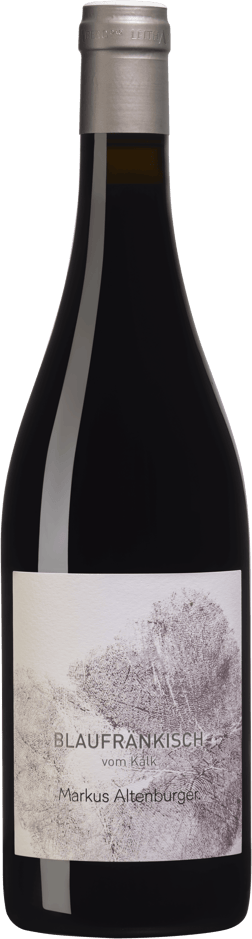 En lättare glasflaska med Markus Altenburger Blaufränkisch vom Kalk 2023, ett rött vin från Burgenland i Österrike