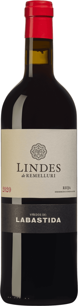 En glasflaska med Lindes de Remelluri Labastida 2020, ett rött vin från Rioja i Spanien