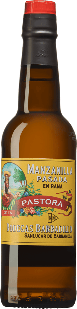 En glasflaska med Barbadillo Manzanilla Pasada en Rama Pastora, en starkvin från Andalusien i Spanien