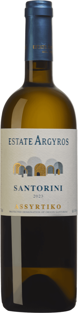 En glasflaska med Estate Argyros Santorini Assyrtiko 2023, ett vitt vin från Kykladerna i Grekland