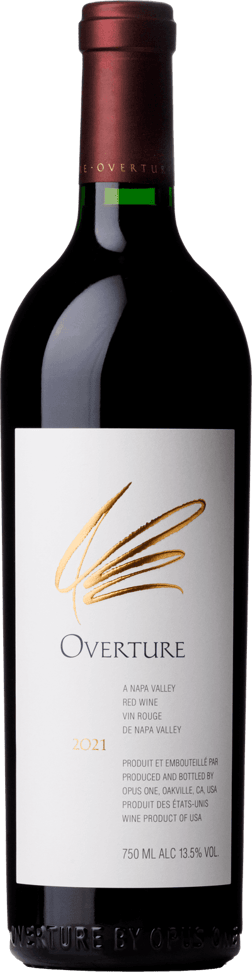 En glasflaska med Levantine de Musar 2021, ett rött vin från Kalifornien i USA
