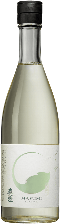 En glasflaska med Masumi Suzumi Junmai Ginjo, en sake från Japan