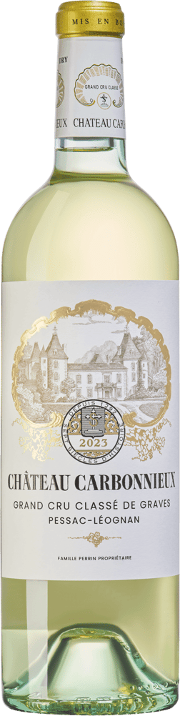 En glasflaska med Château Carbonnieux Blanc 2023, ett vitt vin från Bordeaux i Frankrike
