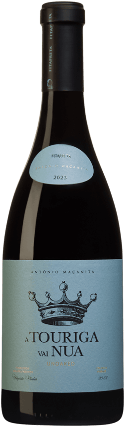 En glasflaska med Fitapreta Vinhos Touriga Vai Nua 2023, ett rött vin från Alentejo i Portugal