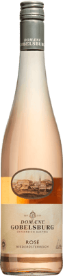 En lättare glasflaska med Domaene Gobelsburg Rosé, en rosévin från Niederösterreich i Österrike