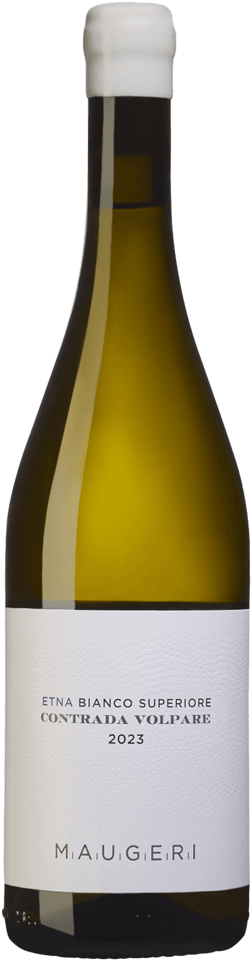 En glasflaska med Maugeri Contrada Volpare 2023, ett vitt vin från Sicilien i Italien