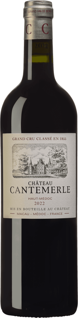 En glasflaska med Château Cantemerle 2022, ett rött vin från Bordeaux i Frankrike