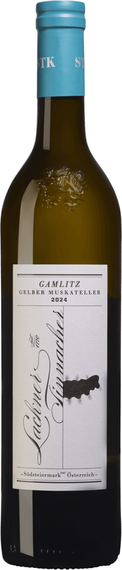 En glasflaska med Lackner-Tinnacher Gamlitz Gelber Muskateller 2024, ett vitt vin från Steiermark i Österrike