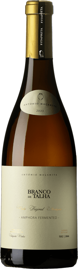 En glasflaska med Fitapreta Branco de Talha 2023, ett vitt vin från Alentejo i Portugal
