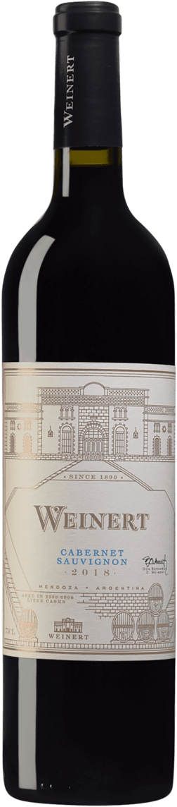 En glasflaska med Bodegas Weinert Cabernet Sauvignon 2018, ett rött vin från Cuyo i Argentina
