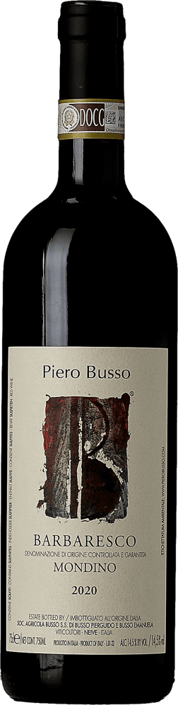 En lättare glasflaska med Piero Busso Barbaresco Mondino 2020, ett rött vin från Piemonte i Italien