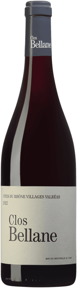 En glasflaska med Clos Bellane 2022, ett rött vin från Rhonedalen i Frankrike