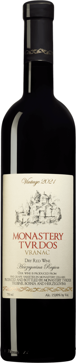 En glasflaska med Vranac Monastery Tvrdos 2020, ett rött vin från Bosnien-Hercegovina
