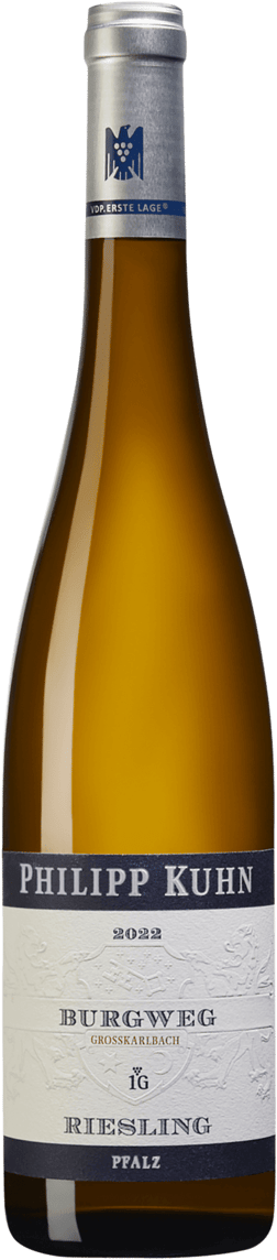En glasflaska med Philipp Kuhn Burgweg Riesling Erstes Gewächs 2022, ett vitt vin från Pfalz i Tyskland