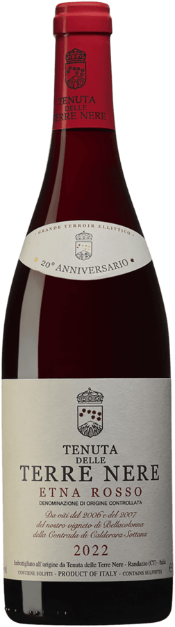En glasflaska med Tenuta delle Terre Nere Etna Rosso 20° Anniversario Bellacolonna 2022, ett rött vin från Sicilien i Italien