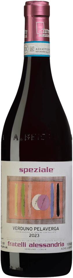 En glasflaska med Fratelli Alessandria Verduno Pelaverga Speziale 2023, ett rött vin från Piemonte i Italien