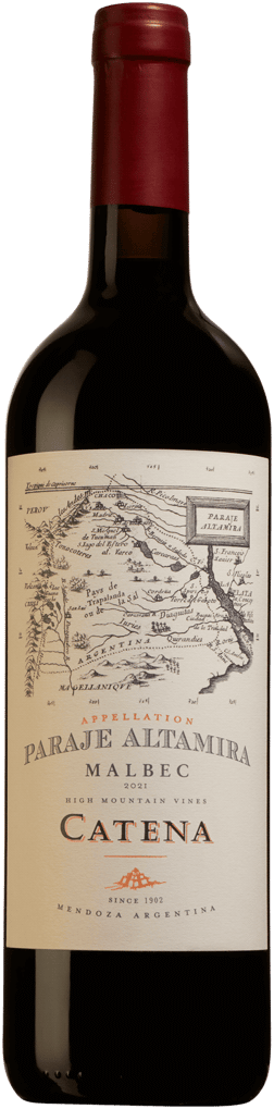 En glasflaska med Catena Paraje Altamira Malbec 2021, ett rött vin från Cuyo i Argentina