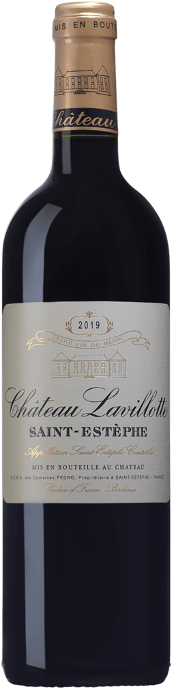 En glasflaska med Château Lavillotte Saint-Estèphe 2019, ett rött vin från Bordeaux i Frankrike