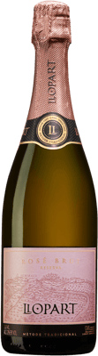 En lättare glasflaska med Llopart Rosé Brut Reserva, en mousserande från Spanien